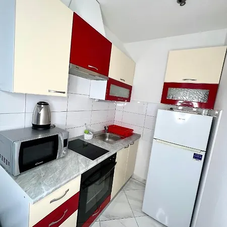 4, Parking Apartman Salona